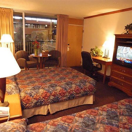 Boulder Outlook Hotel & Suites Zimmer foto